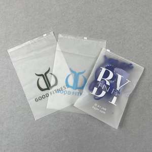 Bolsas de CPE con Cierre Hermético y Logotipo Personalizado, Bolsas Transparentes Esmeriladas con Cierre, para Empacar Calcetines y Ropa Interior, Directo de Fábrica - Product Image 1