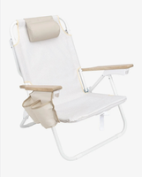 Chaise de plage pliante d'extérieur en aluminium léger nouvellement conçu, équipé d'accoudoirs en bois et d'un sac à dos pliable.