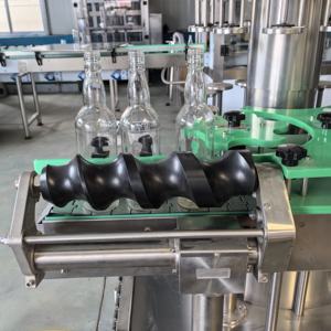 เครื่องบรรจุของเหลวแบบสุญญากาศสำหรับขวดแก้ว น้ำ เครื่องดื่มแอลกอฮอล์ น้ำมันหอมระเหย ไวน์ <span class=keywords><strong>น้ำส้มสายชู</strong></span> พร้อมสายพานลำเลียง - Product Image 5