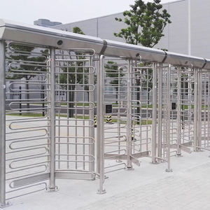 Les tourniquets de pleine taille sont pour des entrées n'importe où où vous avez besoin d'un niveau élevé de sécurité sans surveillance habitée. - Product Image 2