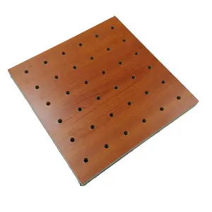 Venta al por mayor Panel de absorción de sonido MDF Panel acústico insonorizado perforado de madera ignífugo