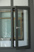 Fenêtres en aluminium série 80 à verre Low-E à haute efficacité énergétique, isolation thermique horizontale, insonorisation pour extérieur