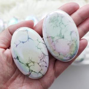 Piedra de Palma de Howlite Pulida de Alta Calidad al por Mayor para Decoración del Hogar y Regalos de Navidad - Product Image 2