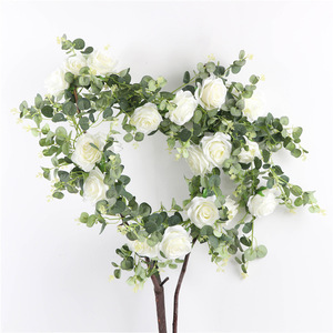 Shinhana Jun - Guirnalda de Rosas Artificiales de 2 m, Flores de Seda para Decoración de Bodas y Hogar, Hojas Verdes, Flores de Simulación - Product Image 2