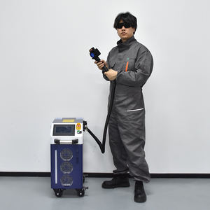 100w 200w 300w 500w Pulslaser-Reinigungs prozess Entfernen Sie Rost effizient schnell von verschiedenen Autoteilen - Product Image 6