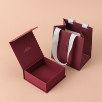 Boîte à tiroirs BRAVO faite à la main haut de gamme personnalisable avec gaufrage, revêtement en feuille d'or, doublure en éponge, pelliculage brillant, certifiée ISO9001, UV