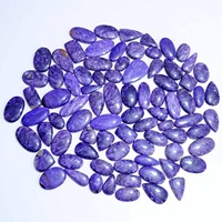 Matériau brut de charoïte naturelle de qualité supérieure, pierre de cristal violette de haute qualité pour la création de bijoux et la collection, en vente