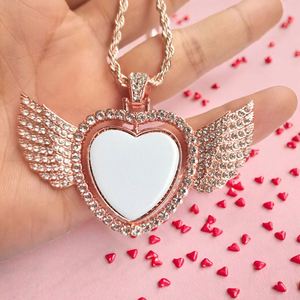 Pendentif Cœur Rotatif Ailes d'Ange en Alliage Moderne avec Chaîne Durable pour Port Intérieur/Extérieur, Cadeau Vierge pour Sublimation - Product Image 2