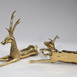 Paire de figurines de cerfs en laiton de luxe, sculpture de cerf couché, statue de faune en métal artisanale, élégante décoration d'intérieur, ornement de table - Product Image 6