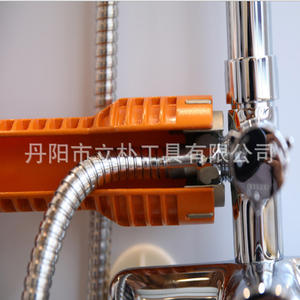 ประแจอ่างล้างหน้าแบบหัวเดียว 5 in 1 ยี่ห้อ Mr Drill ขนาด 1/2 นิ้ว พร้อมชุดเครื่องมือประแจหกเหลี่ยมสำหรับงานประปา  แบบใช้มือ  วัสดุพลาสติก  ขนาด 37x28x8 ซม. - Product Image 1