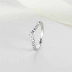 Bague <span class=keywords><strong>de</strong></span> fiançailles <span class=keywords><strong>de</strong></span> luxe en argent sterling 925 avec moissanite élégante taille D VVS et demi-bague éternité, cadeau idéal - Product Image 6