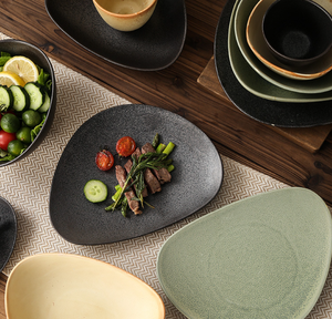 Vajilla de Gres Irregular Negro Mate con Diseño Moteado, Platos, Tazones y Tazas de Cerámica Estilo Wabi-Sabi, Venta al por Mayor y Personalizable - Product Image 5