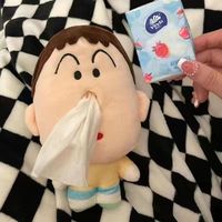 Boîte à mouchoirs amusante Adai, boîte à mouchoirs co-marquée Crayon Shin-chan en peluche, pendentif pour sac à dos, petite capacité