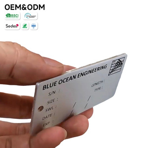 Placas de Identificación de Aluminio Anodizado Grabadas con Láser Personalizadas para Ingeniería Marina - Product Image 1