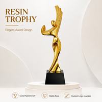 Trophée en résine dorée électroplaquée à surface lisse et polie pour événements de reconnaissance des employés et récompenses honorifiques