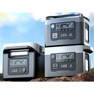 แบตเตอรี่ลิเธียมไอออนพกพาสำหรับใช้งานกลางแจ้ง 220V 2000W ความจุสูง พร้อมหน้าจอ LED ระบบป้องกัน BMS แผงโซลาร์เซลล์ ไฟฉายสำหรับตั้งแคมป์ในรถยนต์ - Product Image 1