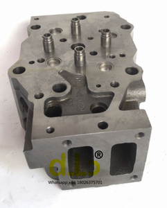 Culasse de moteur de machine 6211-12-1100 pour Komatsu Buildozaer D155A-3 D155A-5 Moteur S6D140 - Product Image 1