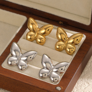 ต่างหูรูปผีเสื้อ สแตนเลสสตีล ชุบทอง 18k สีเงิน ทนทานต่อการเปลี่ยนสี ไทเทเนียมสตีล เครื่องประดับแฟชั่นสำหรับผู้หญิง - Product Image 1