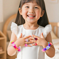 Kit de bracelet à breloques animaux de dessin animé en silicone souple, accessoire de jeu d'imitation, jouet pour le développement de la motricité fine, ornement de présentation de bureau
