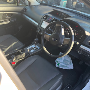 Vehículos Japoneses Usados con Características de Seguridad Avanzadas, Frenado Automático, Volante a la Derecha - Product Image 3