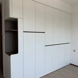 Eco-Friendly Wooden Bedroom <b>Wardrobe</b> with Segmented Lockers for Hotel & Villa Use <b>Large</b> Capacity Modern Minimalist Design - Product Image 4