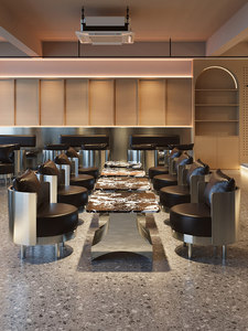 Bar-café de style industriel avec comptoir en granit et ensembles de chaises pour réunions d'affaires et canapés de détente - Product Image 2