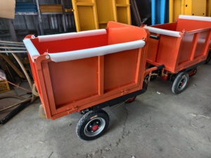 รถเข็นขนส่งไฟฟ้าสี่ล้อ 500 กก. โครงเหล็กเคลือบสีฝุ่น สำหรับงานอุตสาหกรรม ทนทาน เหมาะสำหรับการขนส่งในไซต์ก่อสร้าง - Product Image 3