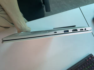 2025 15.6-inch mỏng máy tính xách tay Intel N95 16GB RAM 256GB SSD không dây IPS Bảng điều chỉnh chơi game máy tính xách tay máy tính EU tiếng anh 2TB - Product Image 6