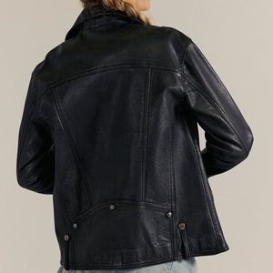 Veste en cuir PU vintage pour femme de haute qualité, coupe courte personnalisée, motif uni, silhouette oversize avec fermeture éclair - Product Image 2