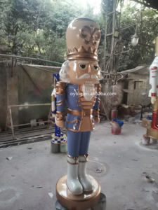 Décoration de <span class=keywords><strong>soldat</strong></span> de Noël en fibre de verre de 6 pieds grand casse-noisette de Noël - Product Image 3