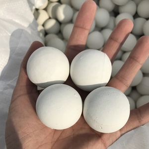 Abrasivo 65-70% de cerámica en Mill Blanco chino esférica de alta alúmina de cerámica bolas como de pelota - Product Image 1