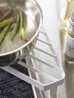 Étagère triangulaire de cuisine fonctionnelle support métallique suspendu avec verre pour l'organisation de la maison support de support de stockage d'affichage d'épices