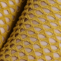 Vente en gros de chaussettes de yoga antidérapantes en maille pour femmes chaussettes de cheville antidérapantes pour la gymnastique chaussettes de pilates évidées avec logo personnalisé