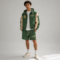 Ensemble de survêtement rétro 2 pièces pour homme : veste zippée à capuche et short en nylon froissé imprimé, coupe-vent, style streetwear, avec patchs de football