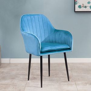 Venta al por mayor de lujo moderno nórdico de terciopelo comedor silla barata interior muebles para el hogar con patas de metal para acampar - Product Image 3