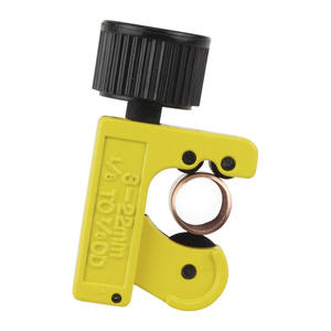 Coupe-tube rotatif manuel Stanley 8-22 mm pour tuyaux en cuivre, réparation à domicile - Product Image 1