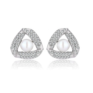 Boucles d'oreilles clous en perles d'eau douce géométriques tendance KAMMY 4-4,5 mm, argent S925 de haute qualité, zircon pour femmes - Product Image 1