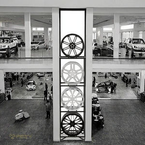 מוכן הספינה גלגל דו-צדדי מודרני גלגל רכב שולי תצוגה לעמוד סגסוגת מתכת שפת מדף מדף עבור גלגל אחסון - Product Image 3