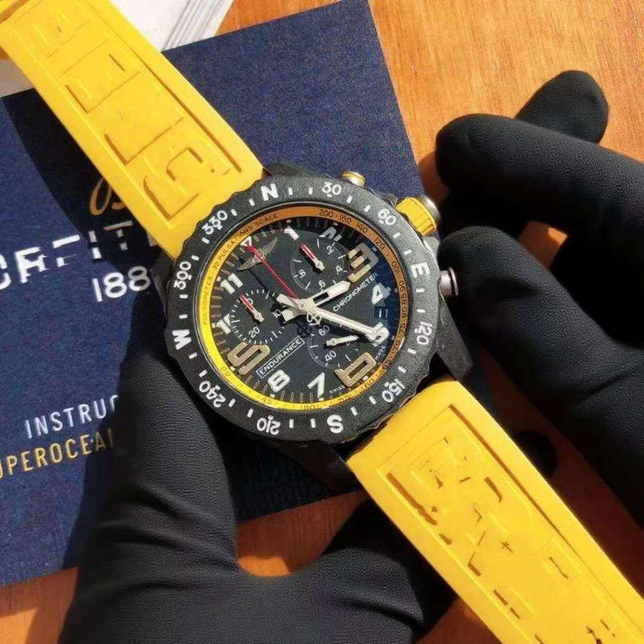 สีเหลือง