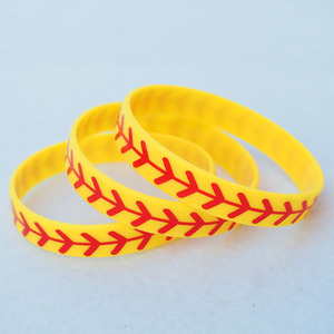 Pulsera de silicona personalizada para eventos a granel barata impresa con logotipo personalizado