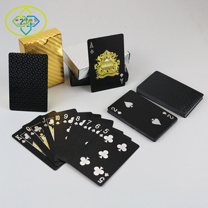 Cartes <span class=keywords><strong>à</strong></span> <span class=keywords><strong>jouer</strong></span> de conception personnalisée en papier noir et blanc PVC Cartes <span class=keywords><strong>à</strong></span> <span class=keywords><strong>jouer</strong></span> de poker - Product Image 1