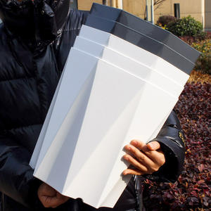 Pot de fleur <span class=keywords><strong>en</strong></span> <span class=keywords><strong>résine</strong></span> de grand diamètre Seau de stockage <span class=keywords><strong>en</strong></span> plastique vert de haute valeur de couleur pour les <span class=keywords><strong>plantes</strong></span> <span class=keywords><strong>en</strong></span> pot épaissies de paradis d'oiseaux - Product Image 1