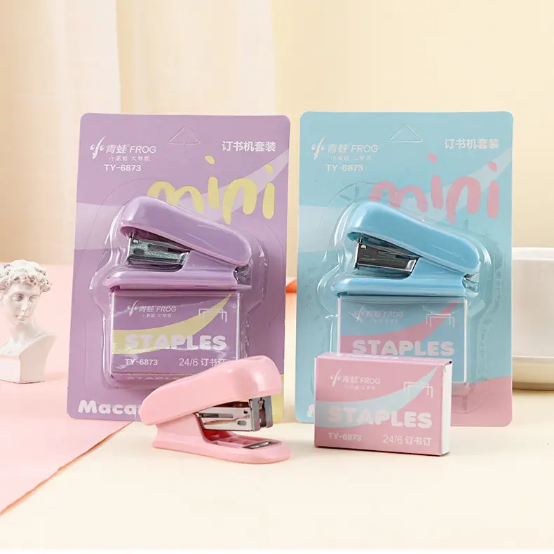 Kreatif Macaron Warna Stapler Kecil Genggam Mengikat Mesin Kartun Stapler Set Lucu Mini Stapler dengan Stapler