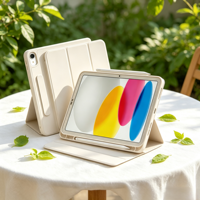 Étui de protection en cuir blanc triple pliage en TPU fabriqué au Guangdong 10,04x7,6 cm compatible avec iPad Air 6 11/13 pouces iPad Pro 2024