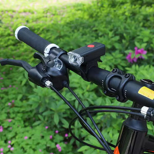 Luces Delanteras para Bicicleta Recargables de 400lm, Impermeables, con LED y Batería - Product Image 4