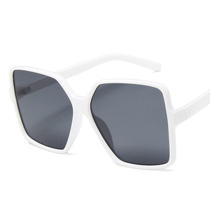 2019 nouvelle tendance Oem lunettes de soleil logo personnalisé surdimensionné carré femmes lunettes de soleil à la mode - Product Image 4