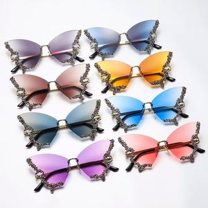 Lunettes de soleil papillon surdimensionnées de luxe pour femmes, avec diamants, verres à dégradé, sans monture - Product Image 2