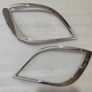 Pour <span class=keywords><strong>DAF</strong></span> XF106 pour PIÈCES DE CARROSSERIE DE CAMIONS EUROPÉENS RH1922031 2011377 1798458 LH1922030 2011376 1798457 BANDE DE PHARES CHROMÉE - Product Image 1