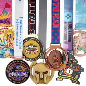 Medalla Deportiva Coleccionable Personalizada de Aleación de Zinc Dorada 5k 10K 21K, Fundida a Presión, Impresa con Letras en Relieve, Forma Personalizada, Recuerdo de Maratón - Product Image 3