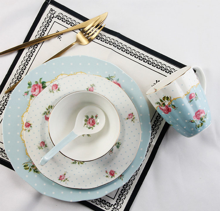 Set Tazza Da Caffè E Piattino In Porcellana Bianca Con Dettagli Oro - Regalo Elegante Per Tè E Caffè